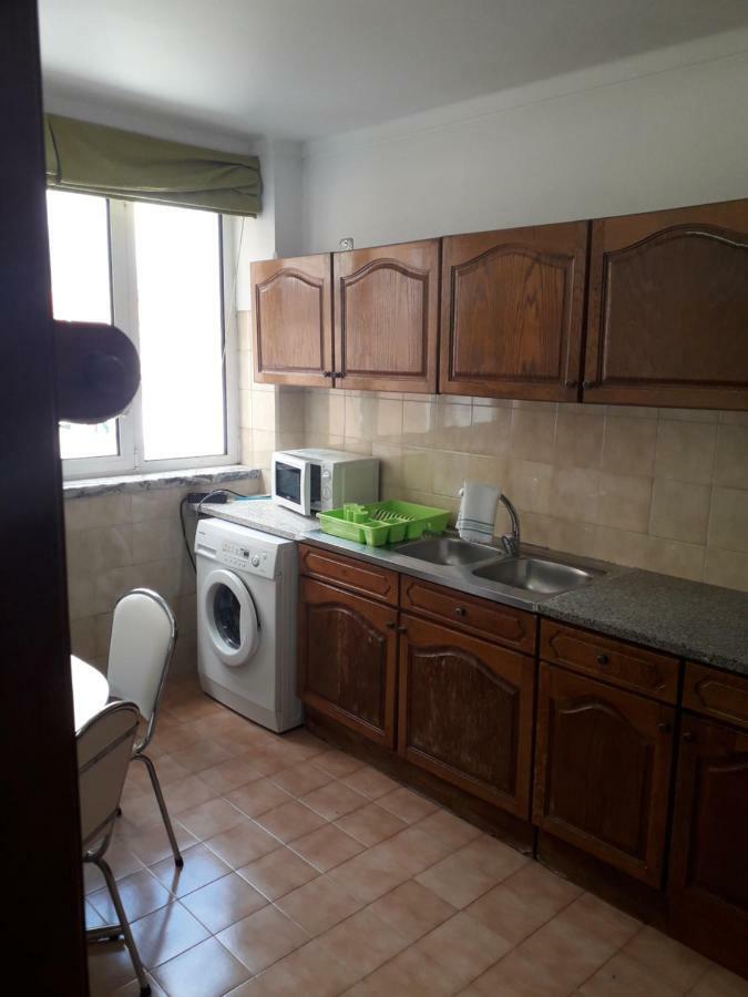 Apartamento 300 Metros Do Santuario De Fatima T4 エクステリア 写真