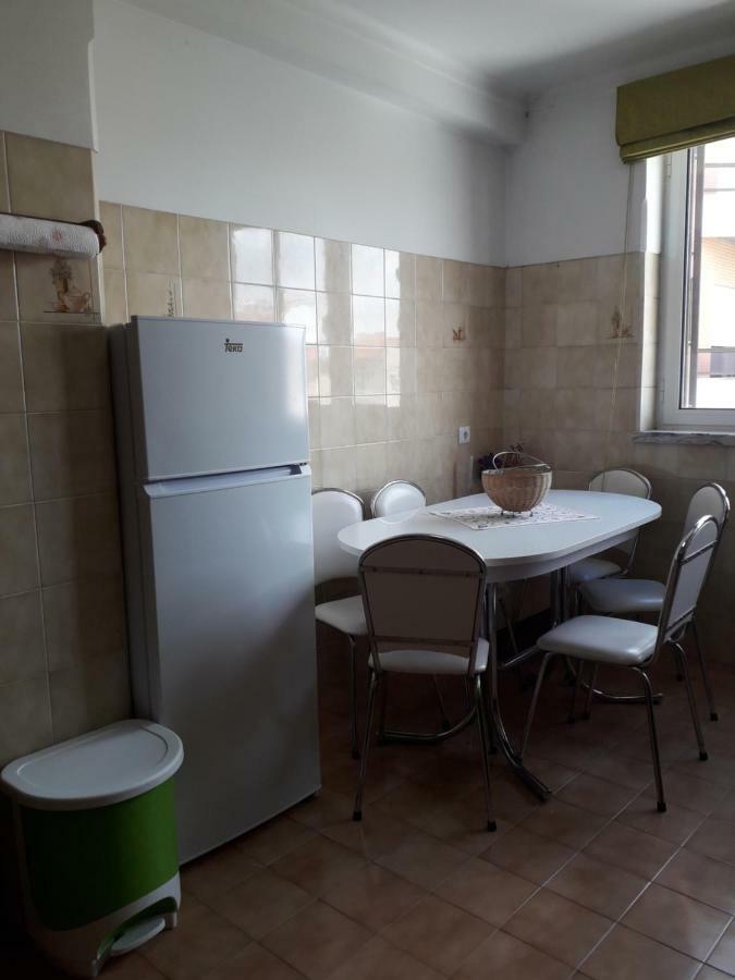 Apartamento 300 Metros Do Santuario De Fatima T4 エクステリア 写真