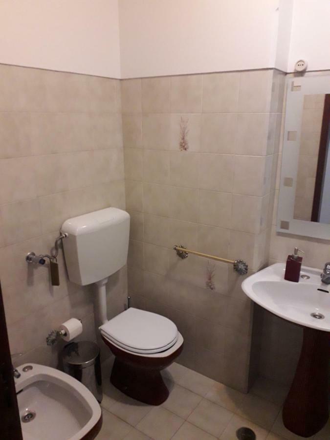 Apartamento 300 Metros Do Santuario De Fatima T4 エクステリア 写真